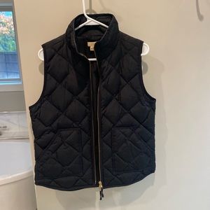 Black j crew vest